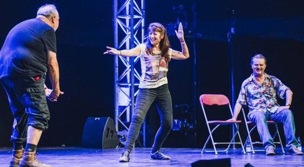 Suki on stage